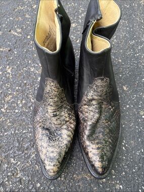 Durango Men’s Black Leather Boots with Brown Textured Snakeskin Vamp